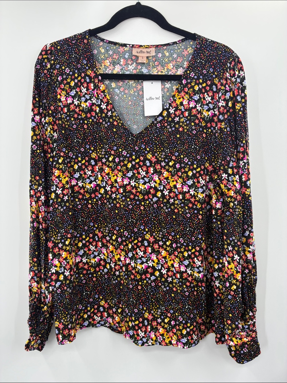 Willow & Root Black Multicolor Floral V-Neck Long Sleeve Blouse size Large NWT
